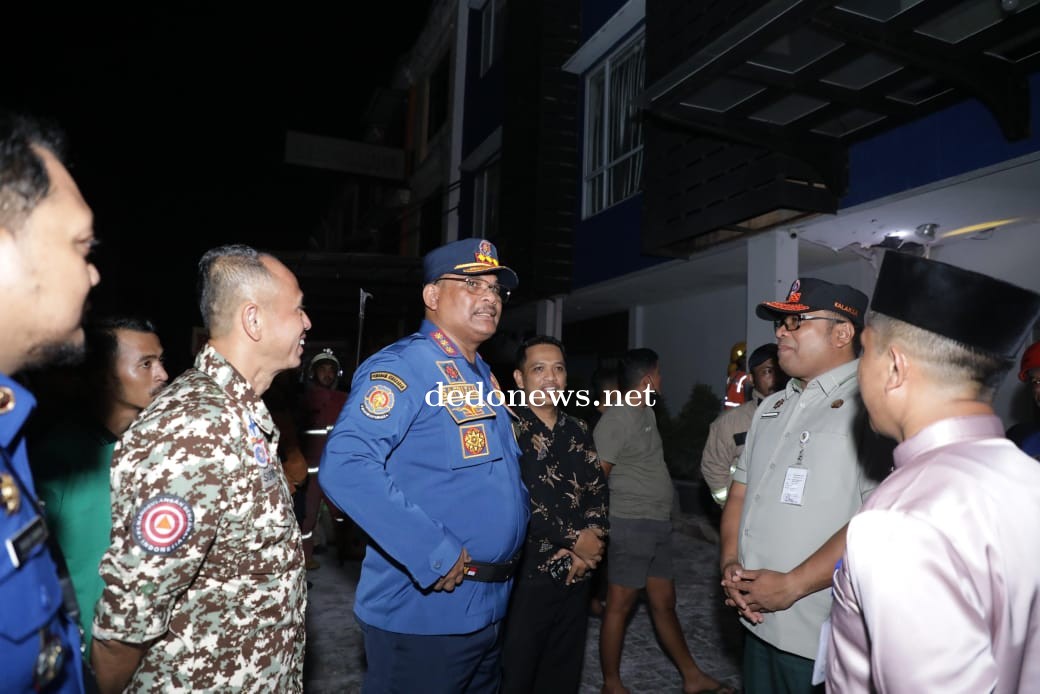 Dirjen Bina Adwil Safrizal ZA Turun Langsung Tangani Kebakaran Hotel di Pekanbaru
